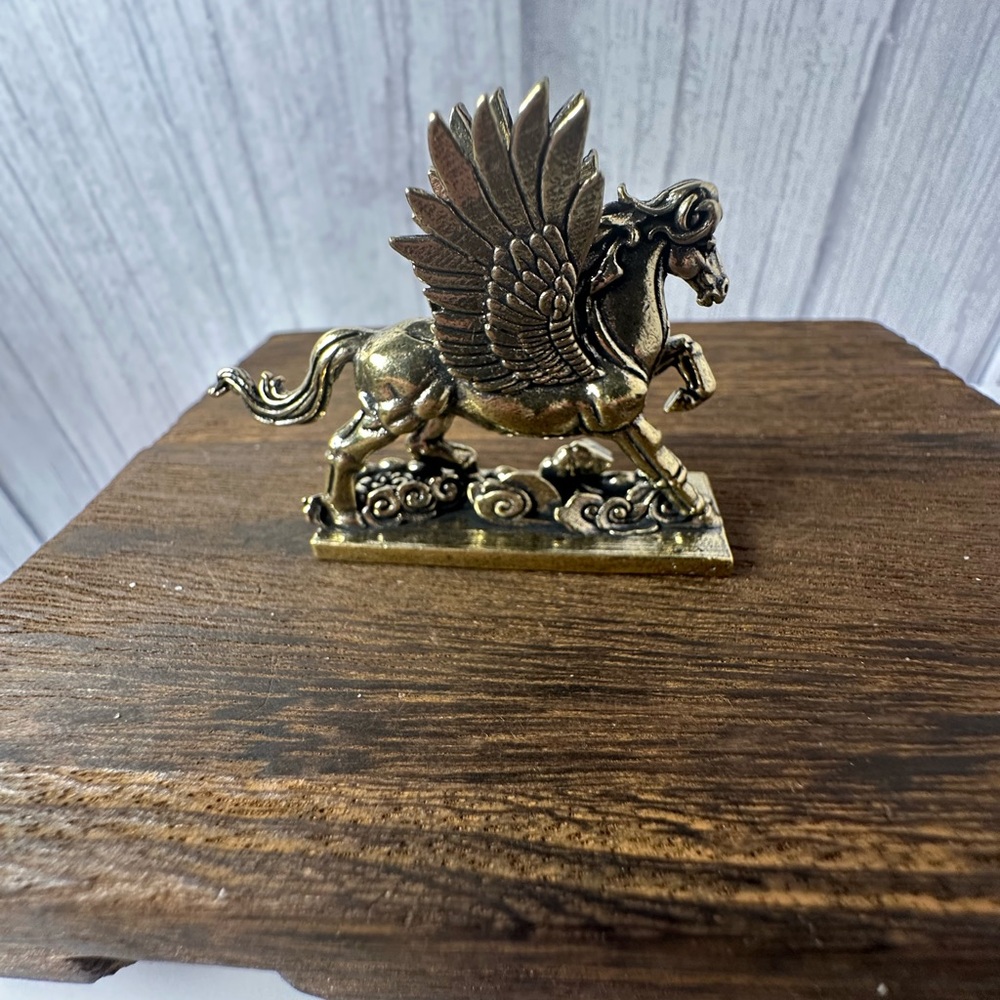 Mini Brass Pegasus Figurine - Picture 6 of 9